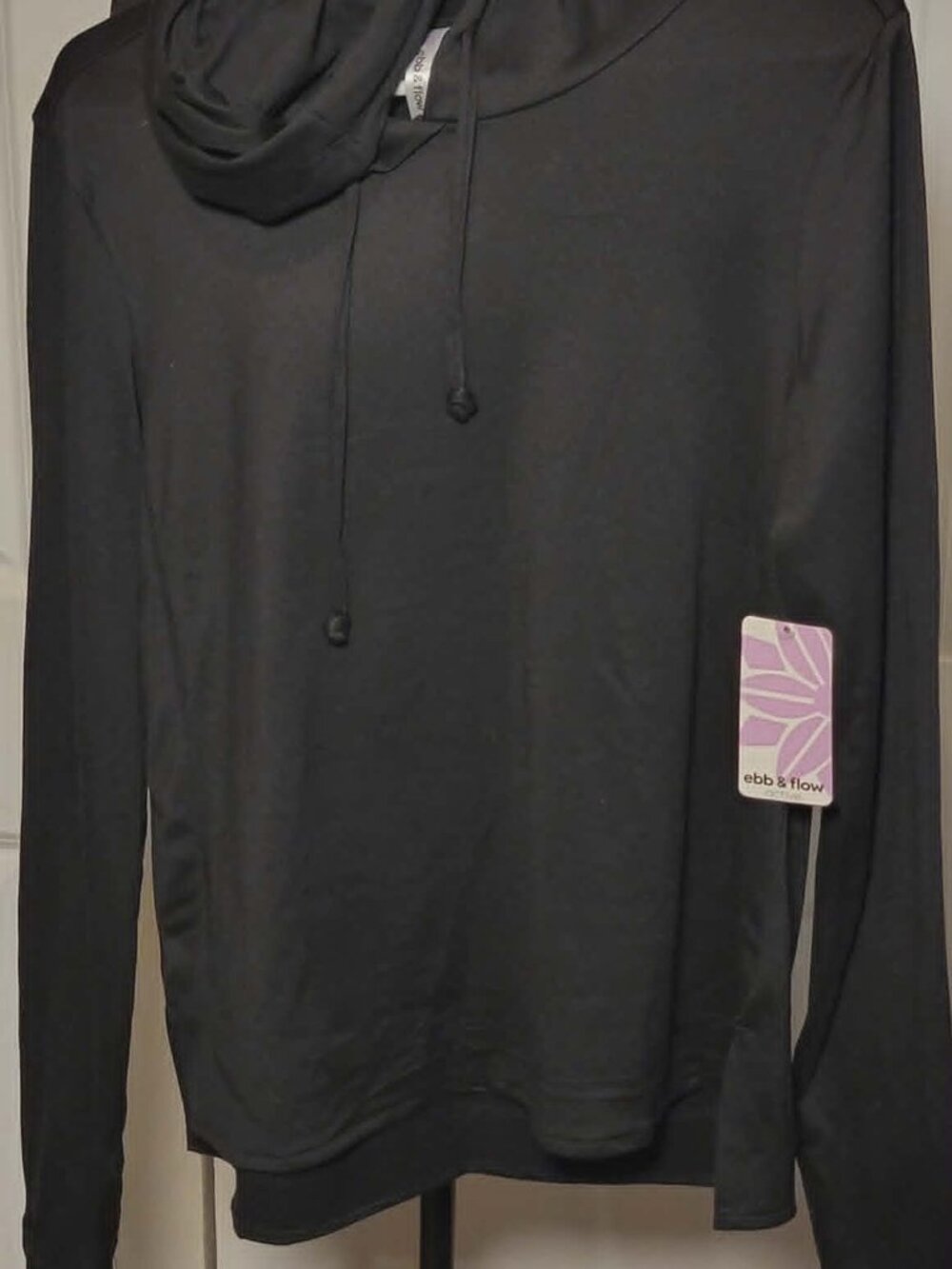 Ebb & Flow Active Black Hooded Pullover Medium NWT